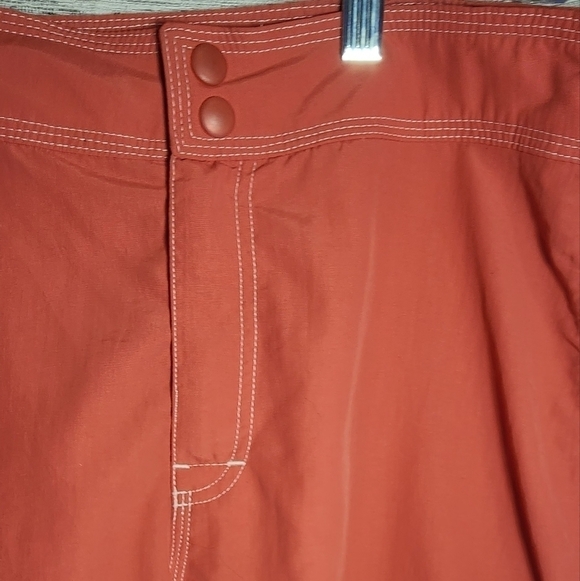 L.L. Bean Women’s 14 Cropped Hiking Pants Coral Quick Dry - Picture 6 of 7